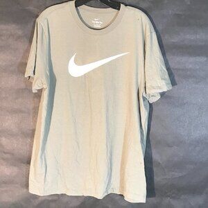 NIKE Olive Green Gray Short Sleeve Activewear  T Shirt XL Center Swoosh Big